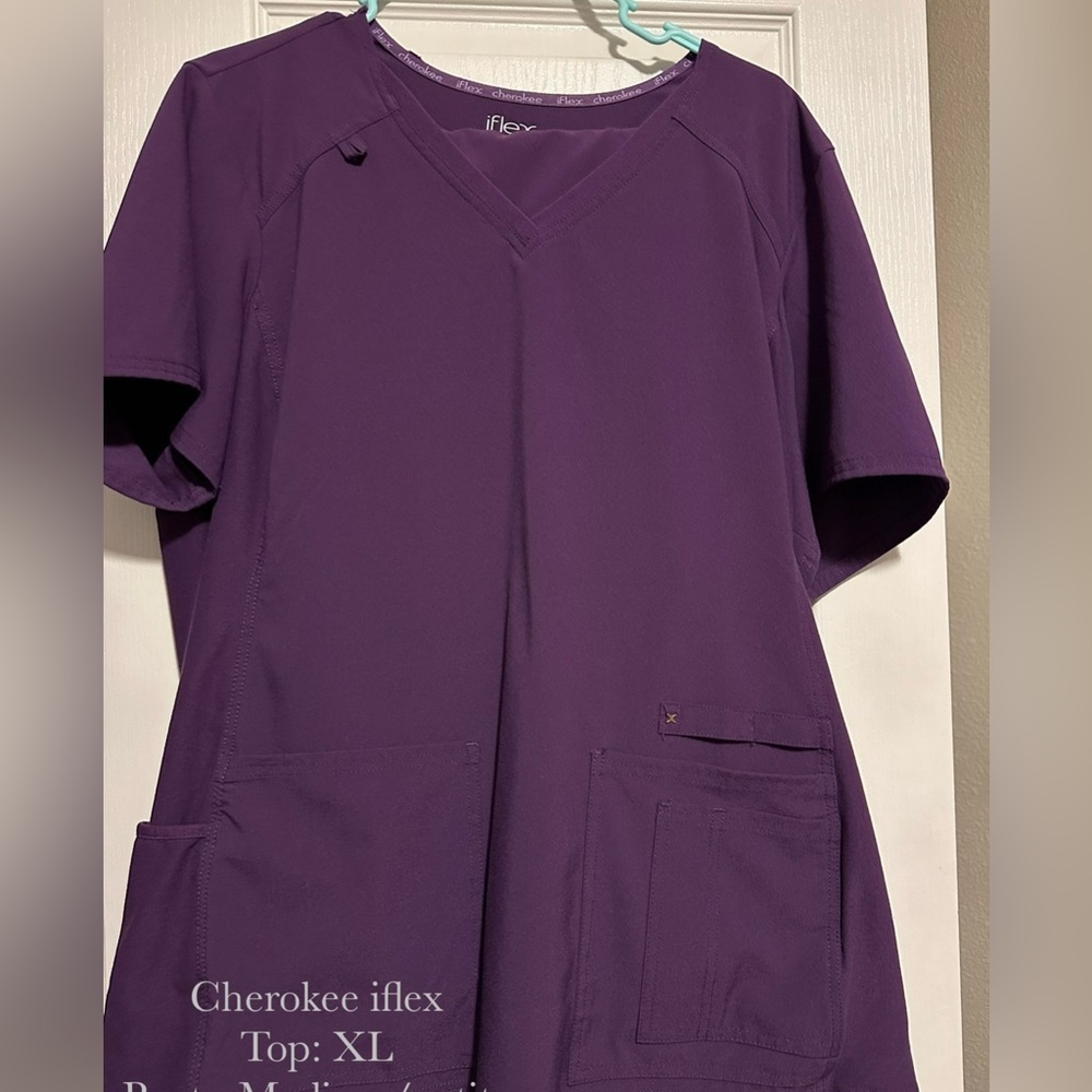 Cherokee iFlex V-Neck Scrub top in Deep Purple